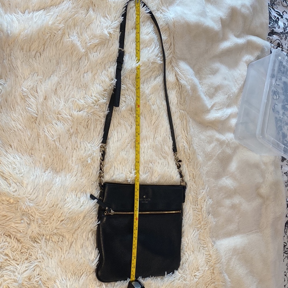 Kate Spade ♠️ black pebbled leather black cross body with gold hardware - Picture 12 of 12